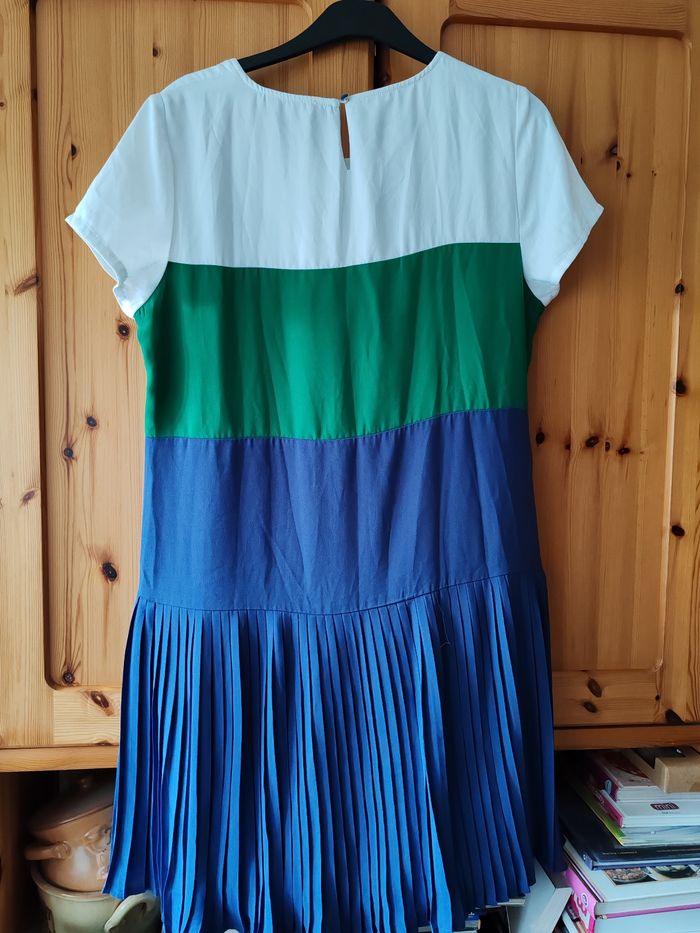 Robe chic plissee - photo numéro 2