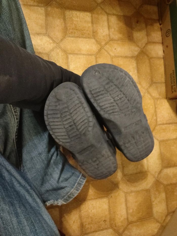 Crocs 32 - photo numéro 2