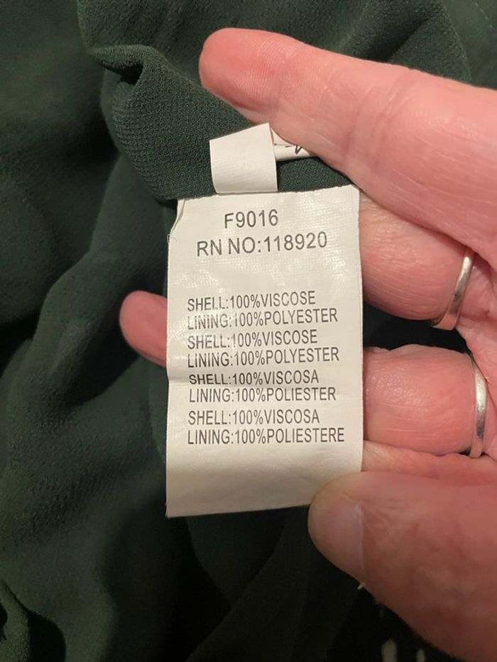 Blouse manche longue vert foncé à motifs noir et blanc col V dos lacet Frnch taille M - photo numéro 7
