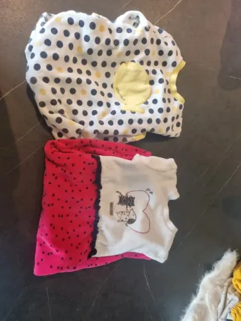 Lot pyjamas absorba 18 mois