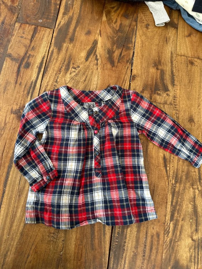 Chemise à carreaux tape à l’œil