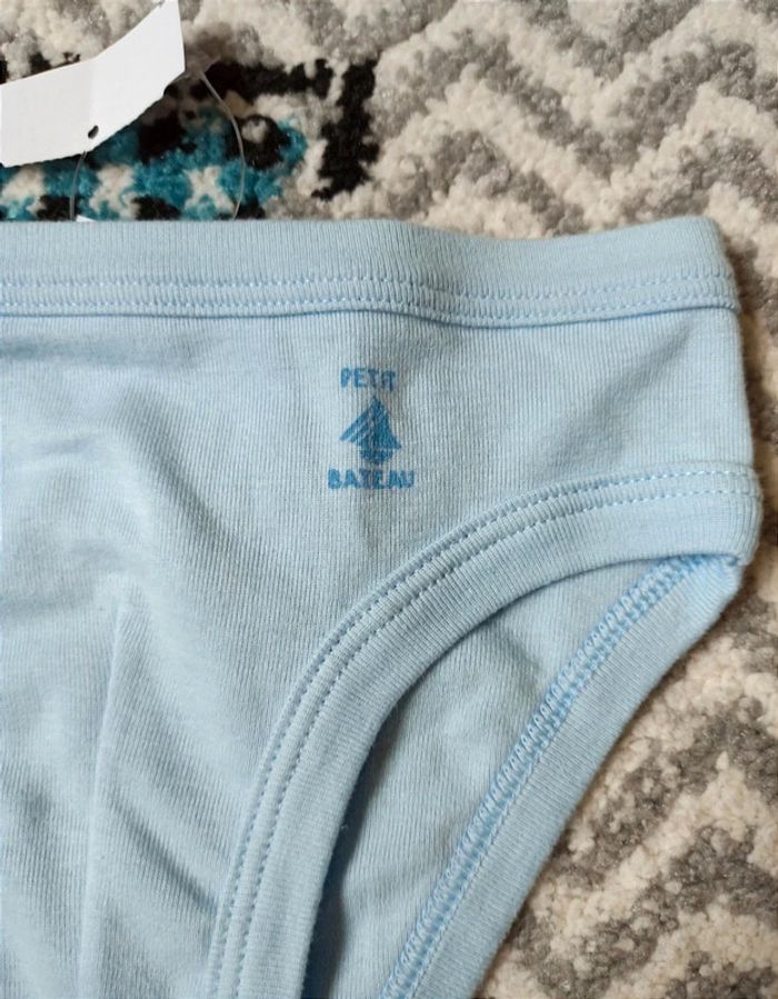 Lot de 2 Slips NEUFS - Taille 6 ans - photo numéro 3