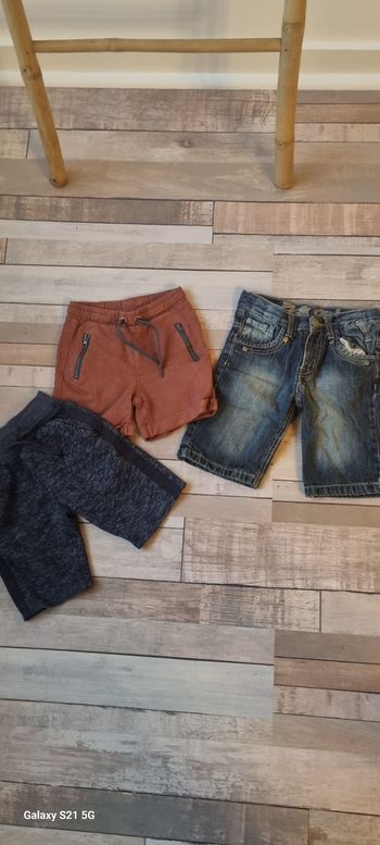 Lot 3 shorts 6 ans
