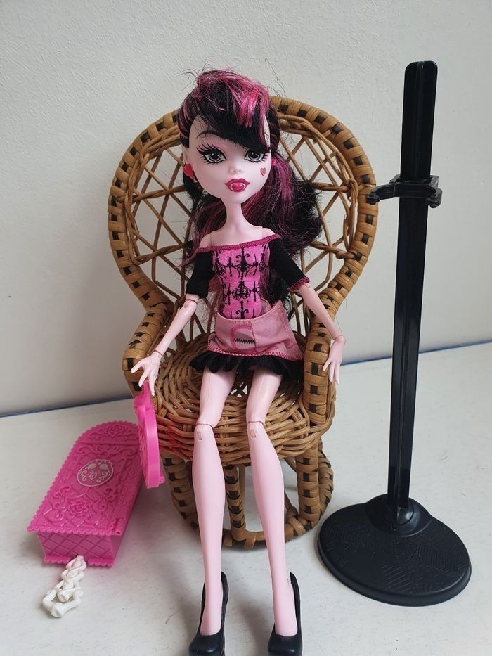 MonsterHigh Draculora - photo numéro 2