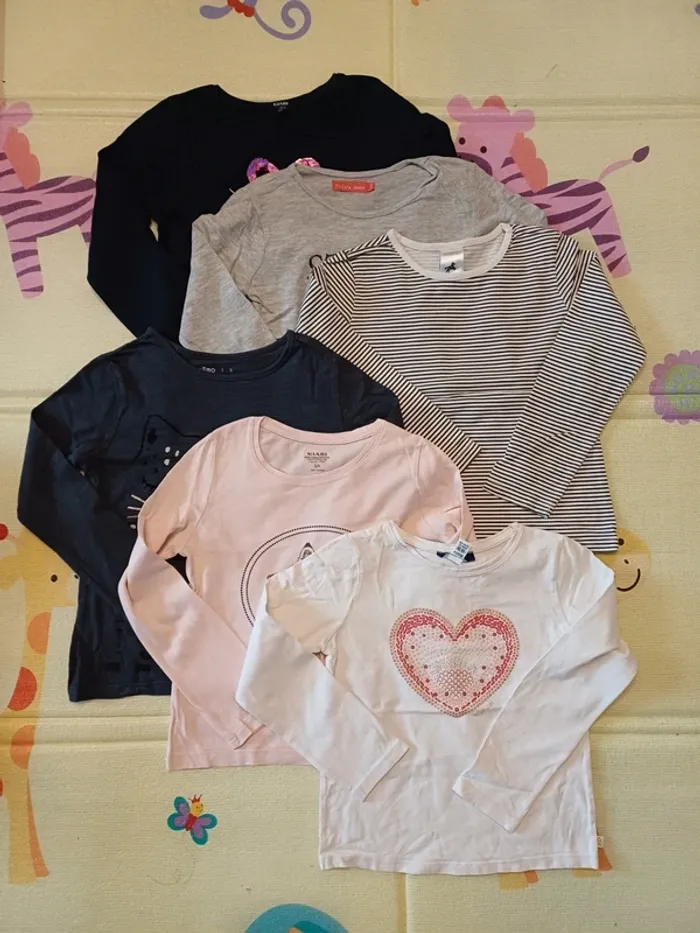 Lot 6 t-shirt manches longues 5 ans