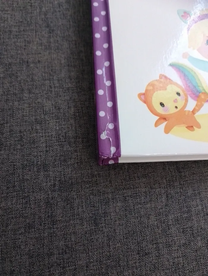 Livre - Petite Licorne découvre ses émotions - photo numéro 4