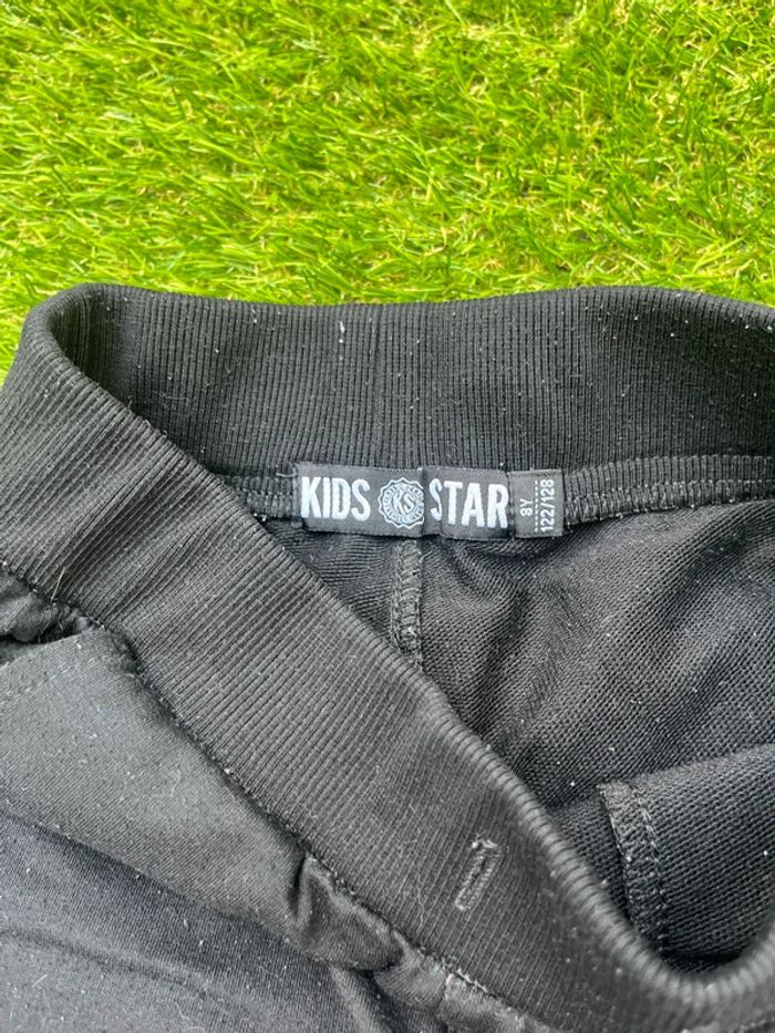Très beau short kids star taille 8 ans - photo numéro 4