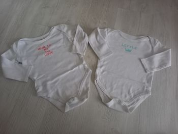 Lot de 2 bodies 12-18 mois