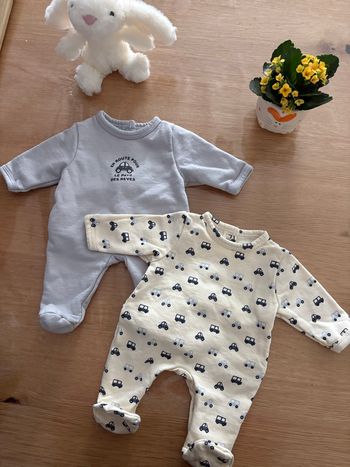 Lot pyjamas 1 pièce taille naissance verbaudet
