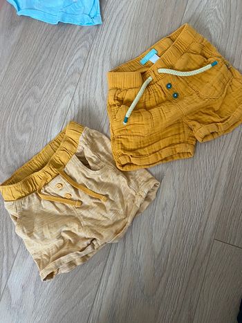 Lot de 2 shorts obaibi 12 mois