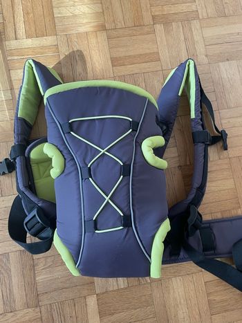 Porte bébé d la marque vert baudet neuf