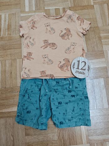 Ensemble 12 mois c&a et tape a l'oeil