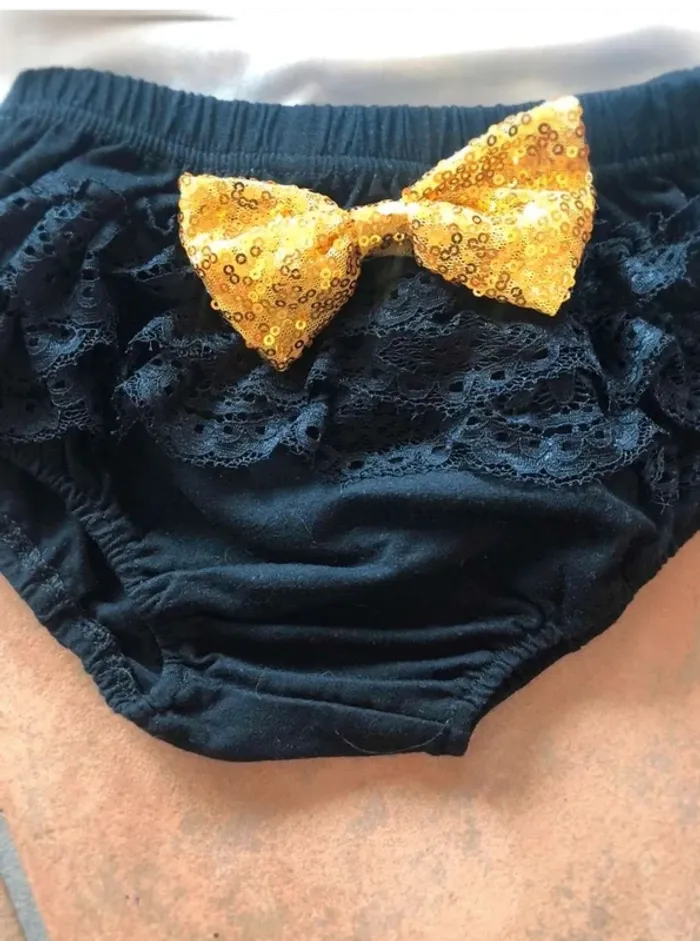 Joli ensemble body et bloomer état neuf - photo numéro 3