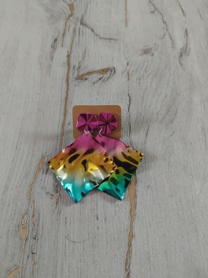 Boucles d'oreilles neuves