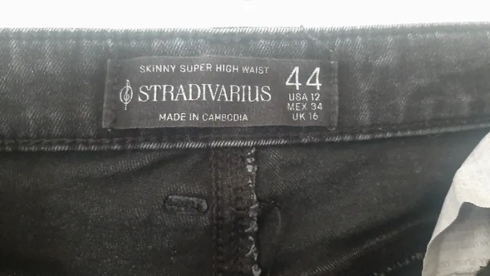 Jean Stradivarius - photo numéro 3