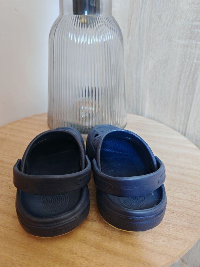 Chaussure enfant style crocs neuve pointure 24 - photo numéro 4