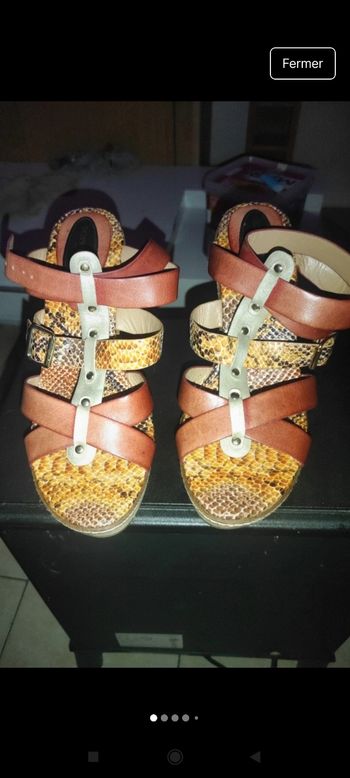 Très belle chaussures femme neuf ch10
