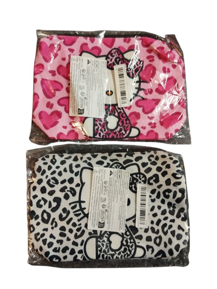 Lot de 2 trousses de toilette / maquillage Hello Kitty - photo numéro 2