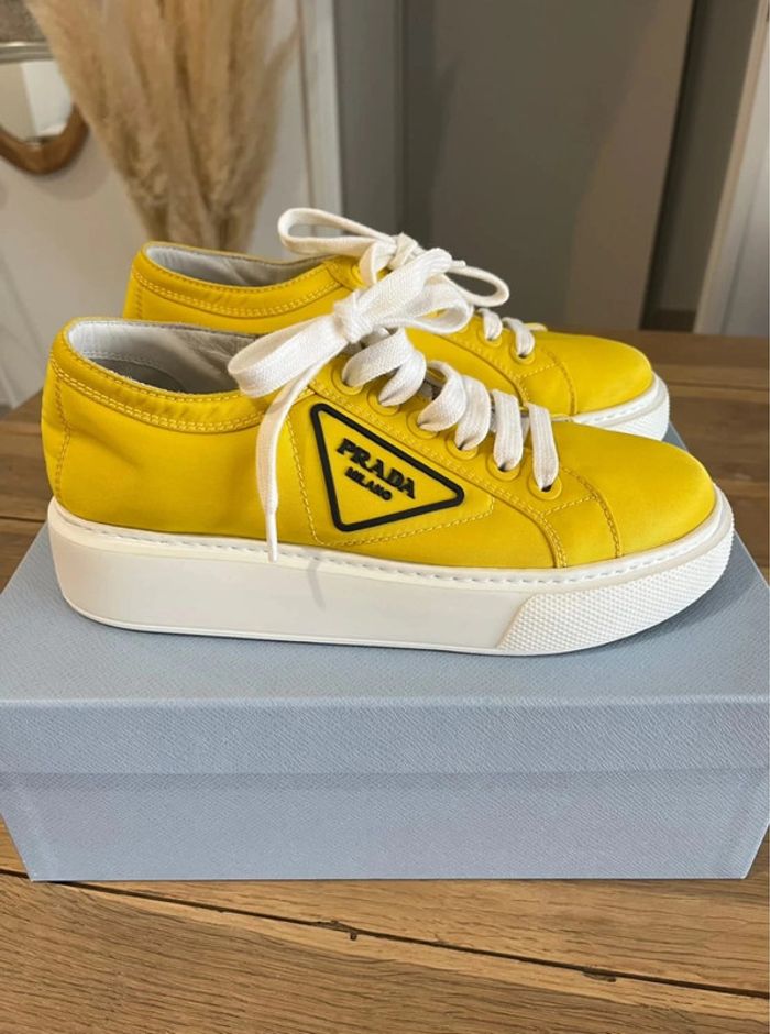 Prada Nylon Gabardine Wheel Low Yellow - photo numéro 4