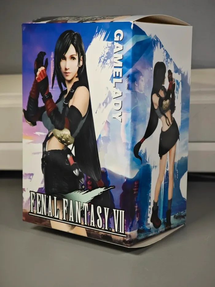 Figurine Final Fantasy VII : Tifa 20cm neuve avec boîte - photo numéro 9
