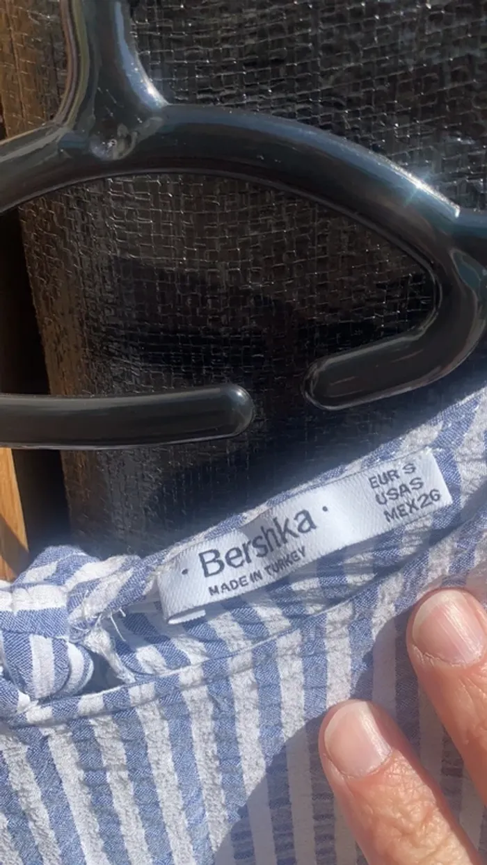 2 blouses Bershka taille S - photo numéro 4
