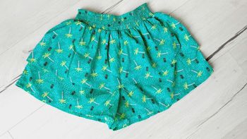 Vêtement fille short jupe vert motifs palmiers ananas 6 ans