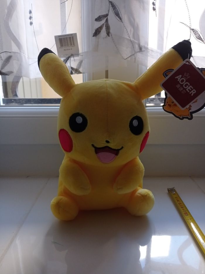 Peluche pokémon Pikachu
