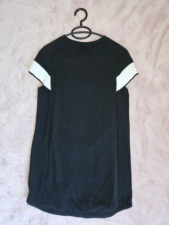 Robe Nike Taille 13/15 ans XL enfant - photo numéro 4