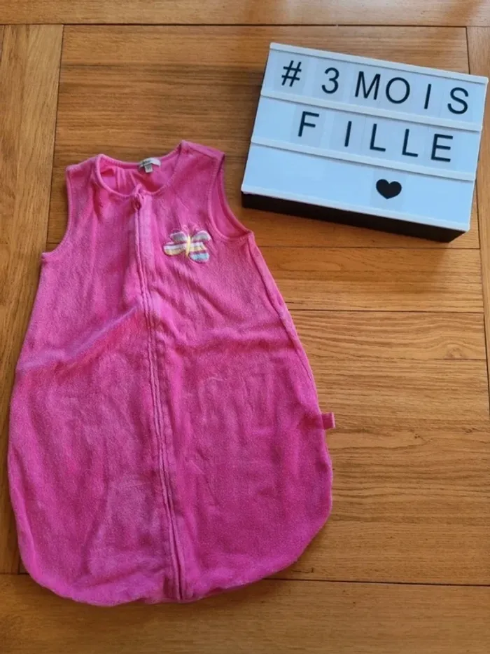 Gigoteuse turbulette bébé fille 0-6 mois