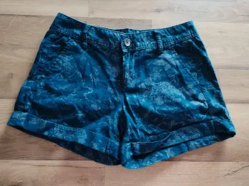 Short femme taille 36 Benetton jeans