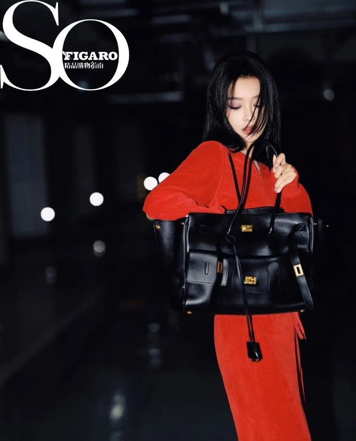 BALENCIAGA - photo numéro 9
