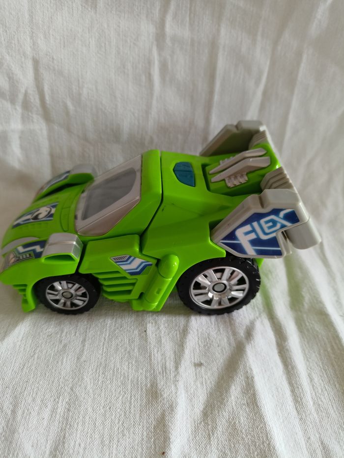 Voiture Switch and go fonctionne VTech - photo numéro 2