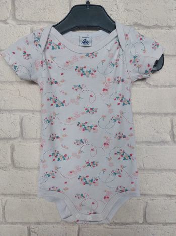 Body Petit Bateau taille 18 mois (81 cm)