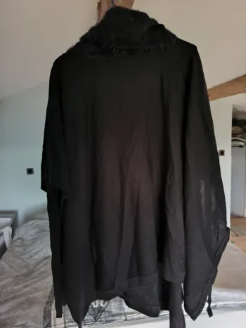 Poncho col fourrure