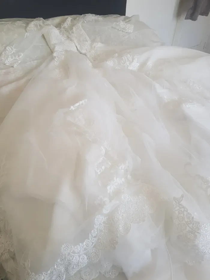 Robe de marié blanche modèle Abby taille 44 - photo numéro 5