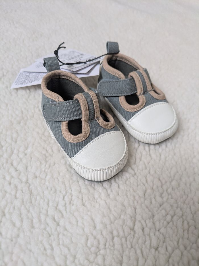 Chaussures bébé 0-3 mois