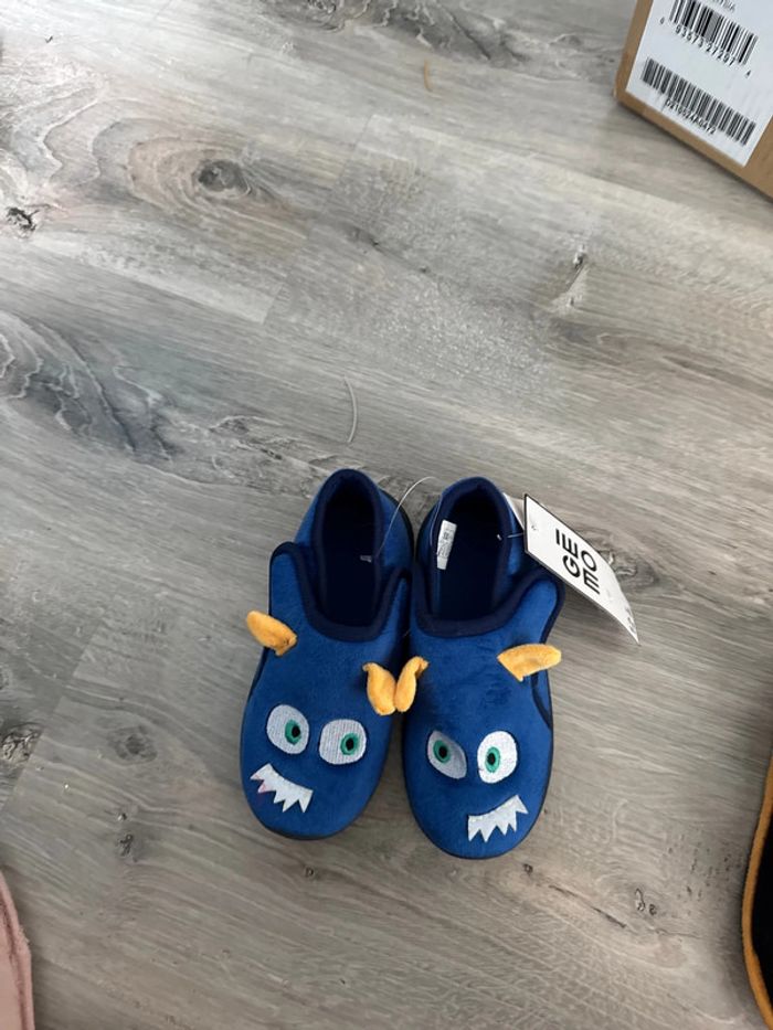Pantoufle chausson monstre gemo neuve 29