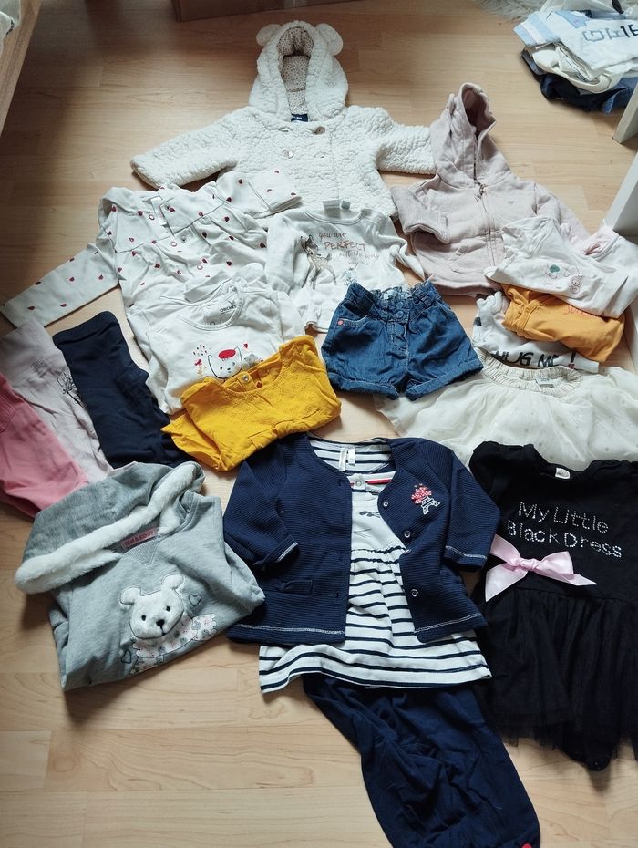 Lot vêtements fille 6 mois - photo numéro 5
