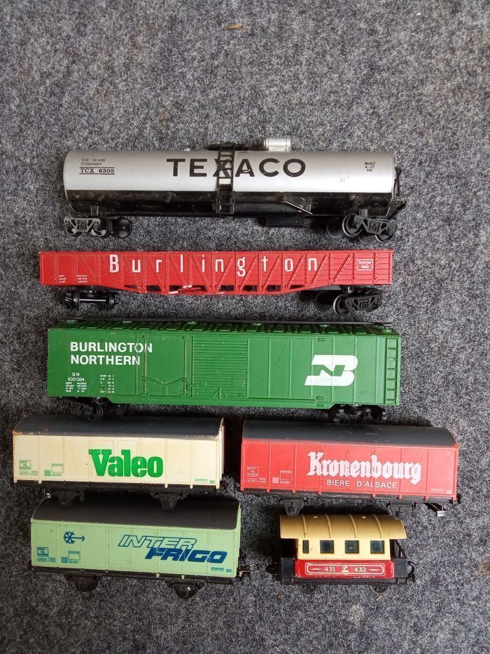 Lot de 7 wagons de marchandises pour train électrique fobbi - photo numéro 2