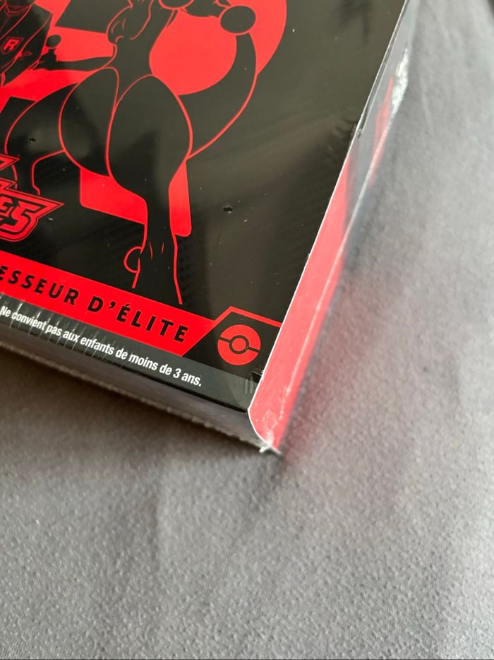 ETB rivalité destinée (team rocket) ev10 Pokémon - photo numéro 7