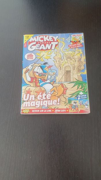 Mickey parade geant 389