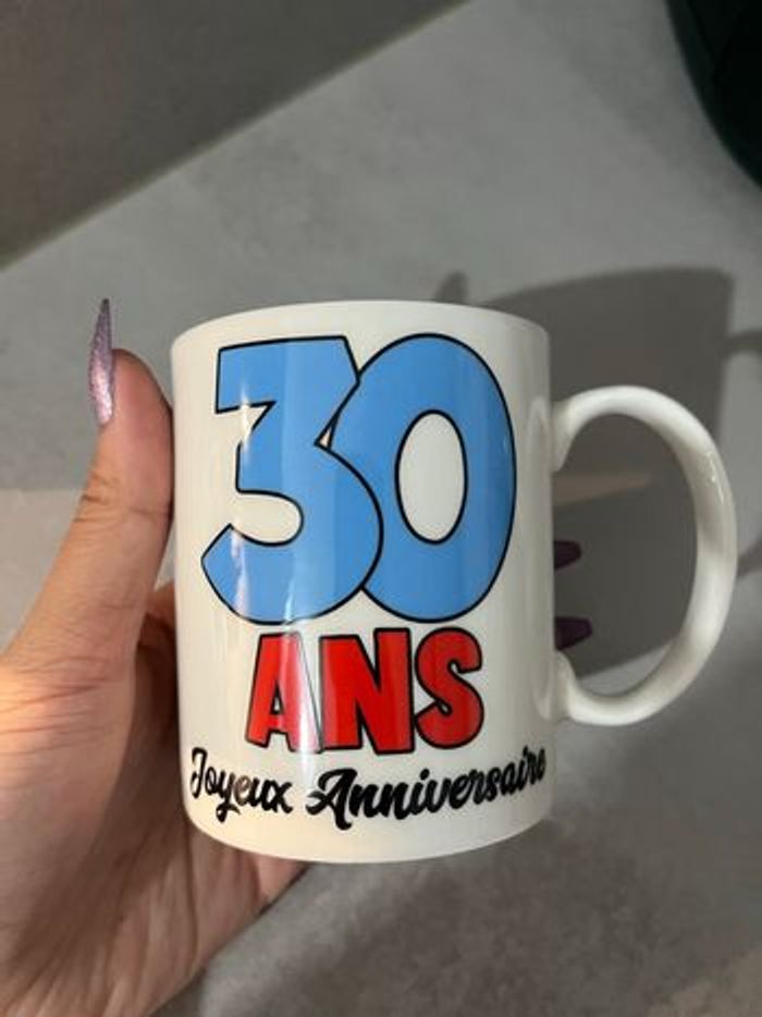 Tasse 30 ans Joyeux anniversaire Neuf vaisselle
