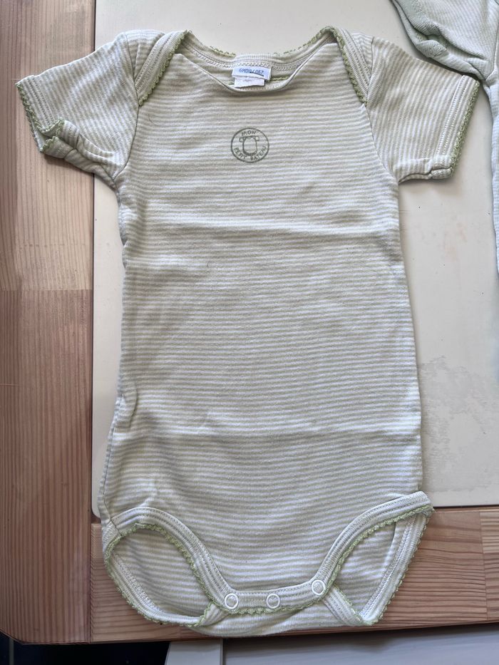 Lot de 2 bodies petit bateau 6 mois - photo numéro 2