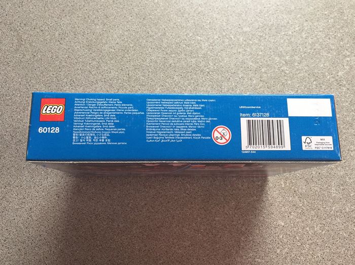 Boîte lego City Neuve 60128 - photo numéro 7