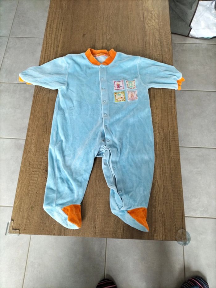 Lot de   7 pyjamas 12 mois - photo numéro 6