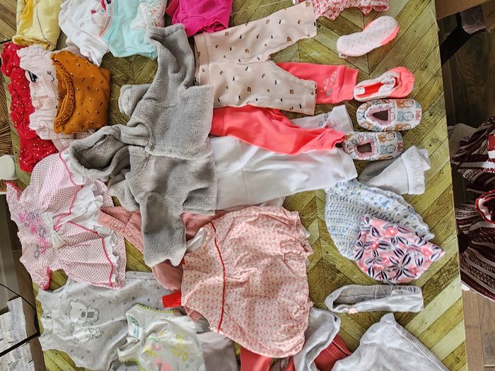 Lot bébé 1 mois - photo numéro 3