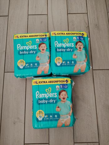 108 couches Pampers baby dry taille 5+