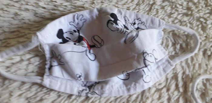 Lot de 3 masques Disney mickey minnie Enfants 18. 36 mois - photo numéro 3