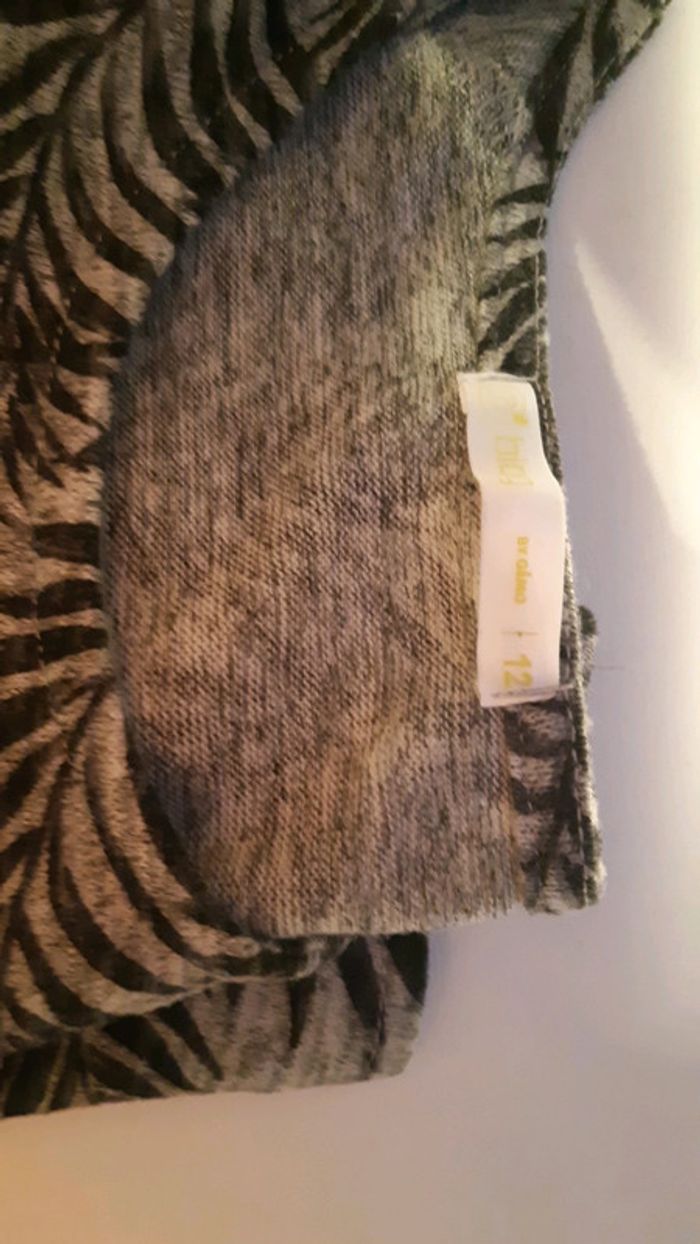 T-shirt gris et noir Gémo pour fille en 12 ans. - photo numéro 2