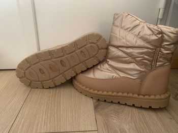 Boots neufs, Alain Manoukian, couleur or. Pointure 38.